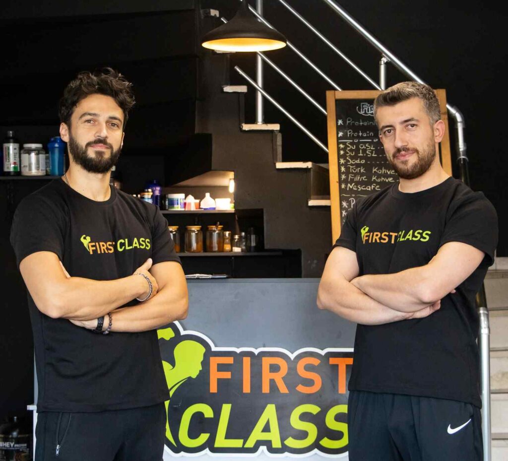 çanakkale'nin spor salonunda kişiye özel fitness dersleri yanı sıra normal salon üyeliği de yapılabilmektedir